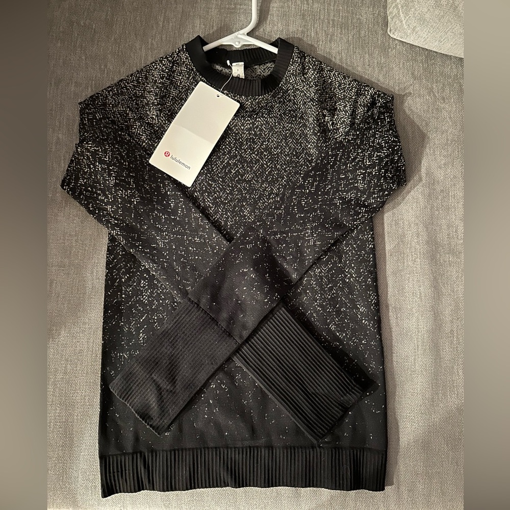 Lululemon sweater NWT